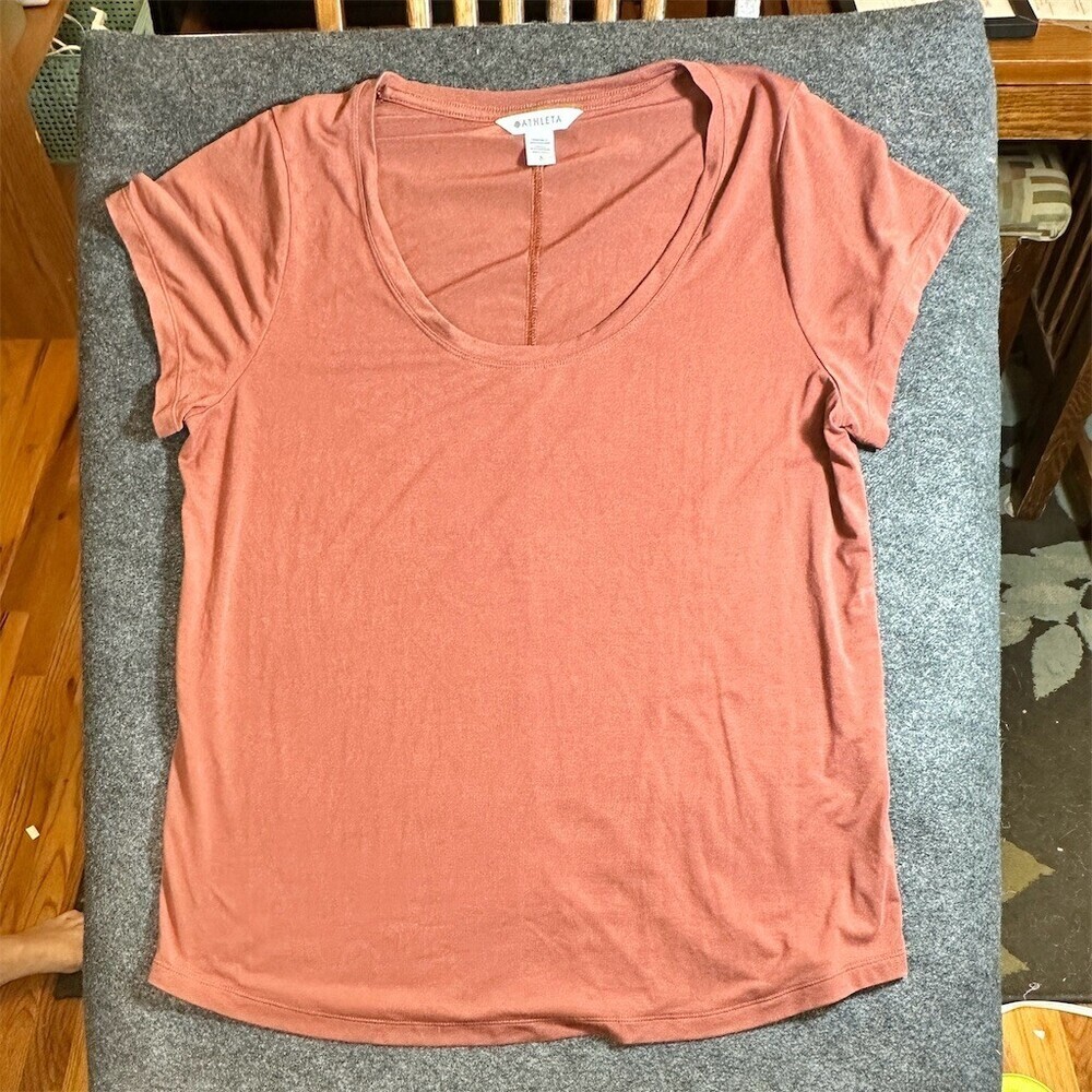 Athleta Stratus II Tee Womens Size L Sunset Glow  Scoop Neck Active T-Shirt